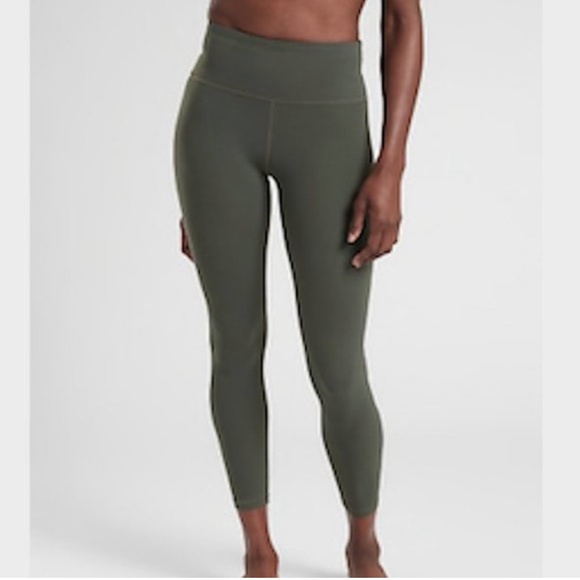 Athleta Pants - ATHLETA Elation Tight 7/8 Leggings